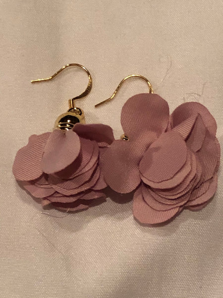 Mauve Flowered Earrings - Quince Collection